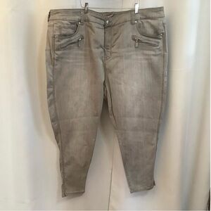 Melissa McCarthy Jeans Women’s Size 28W Seven7 Grey. Plus Size